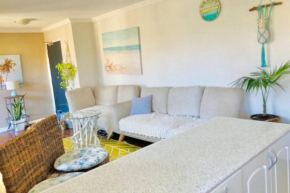 Manly Vale Coastal Retreat